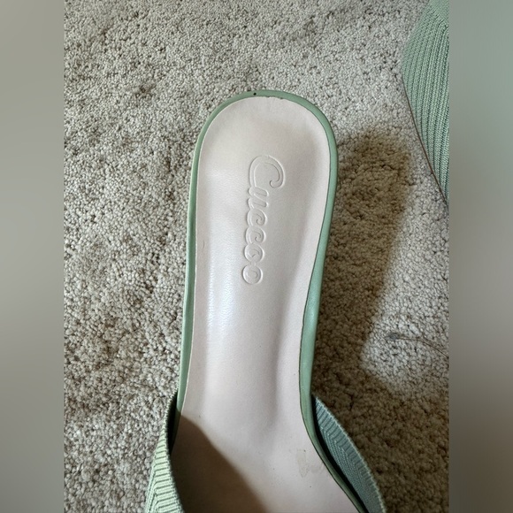 Cuccoo Green Kitten Heal Sandals Pointed Toe Size 40 - Picture 6 of 8